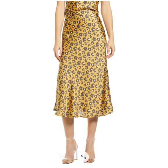 4SI3NNA Dresses & Skirts - 4SI3NNA the Label Leopard Print Satin Midi Skirt Medium
